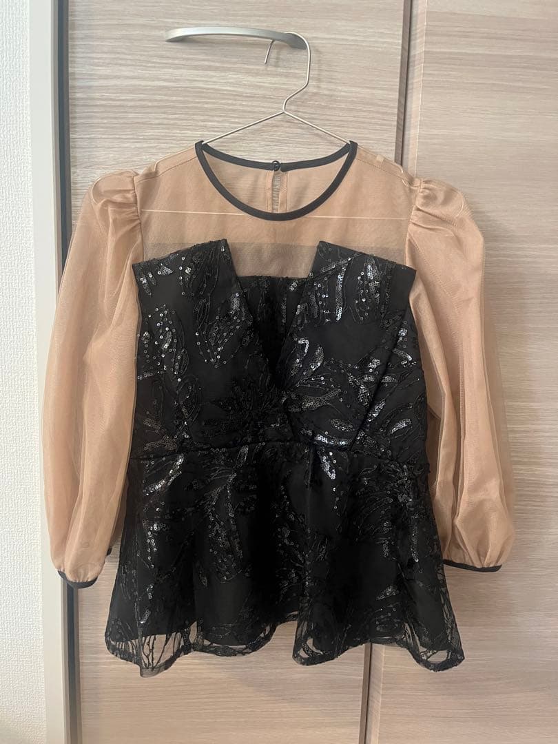 leja ドレス シアーパフスリーブペプラムスパンコール花柄セットアップドレス