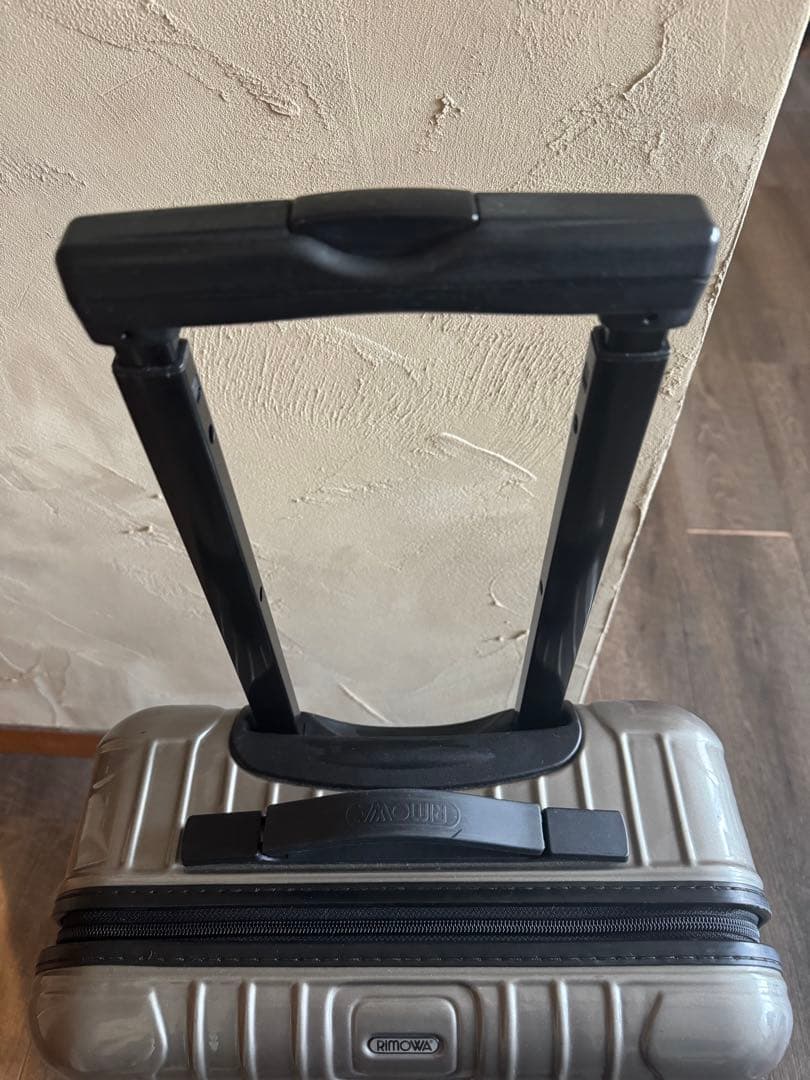 RIMOWA サルサ 33L 2輪 シャンパンゴールド 機内持ち込み