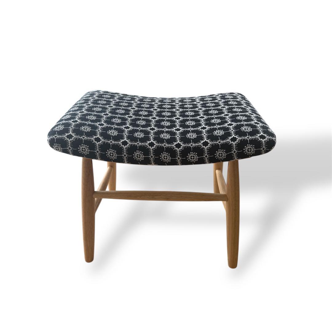 【北欧スタイル】ミナペルホネン生地使用スツール　イス　椅子　オットマン