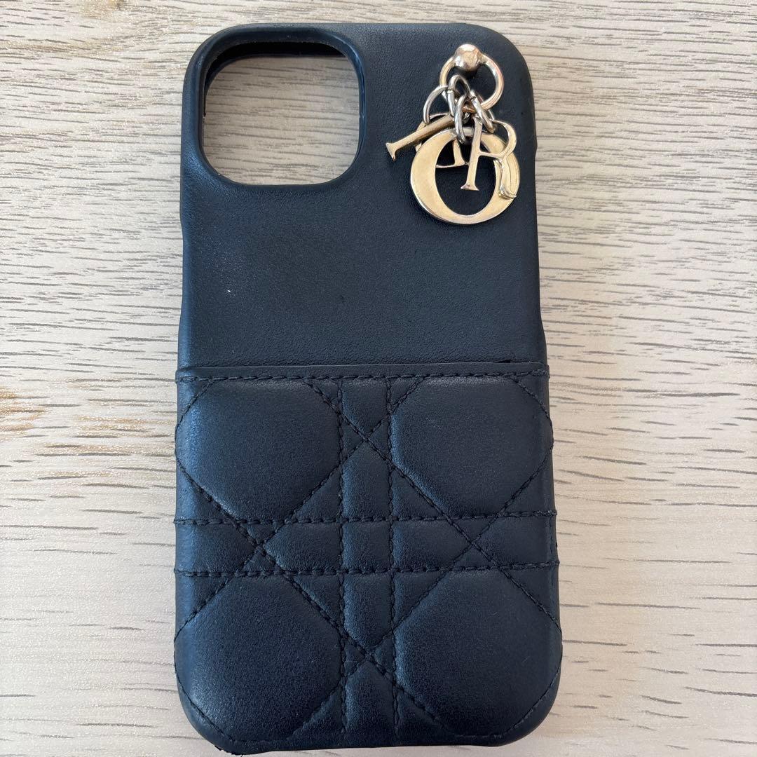 Christian Dior iphone15 ケース カナージュ チャーム付き