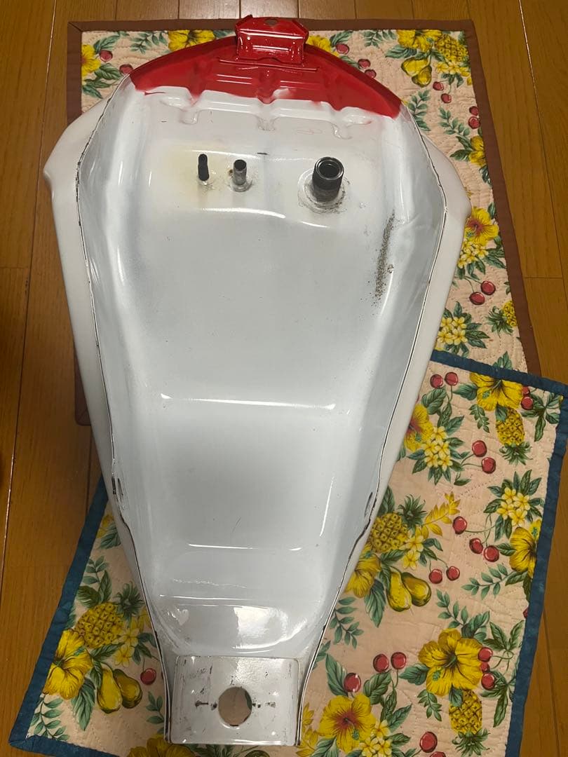 NSR 250R SE 92 ガソリンタンク