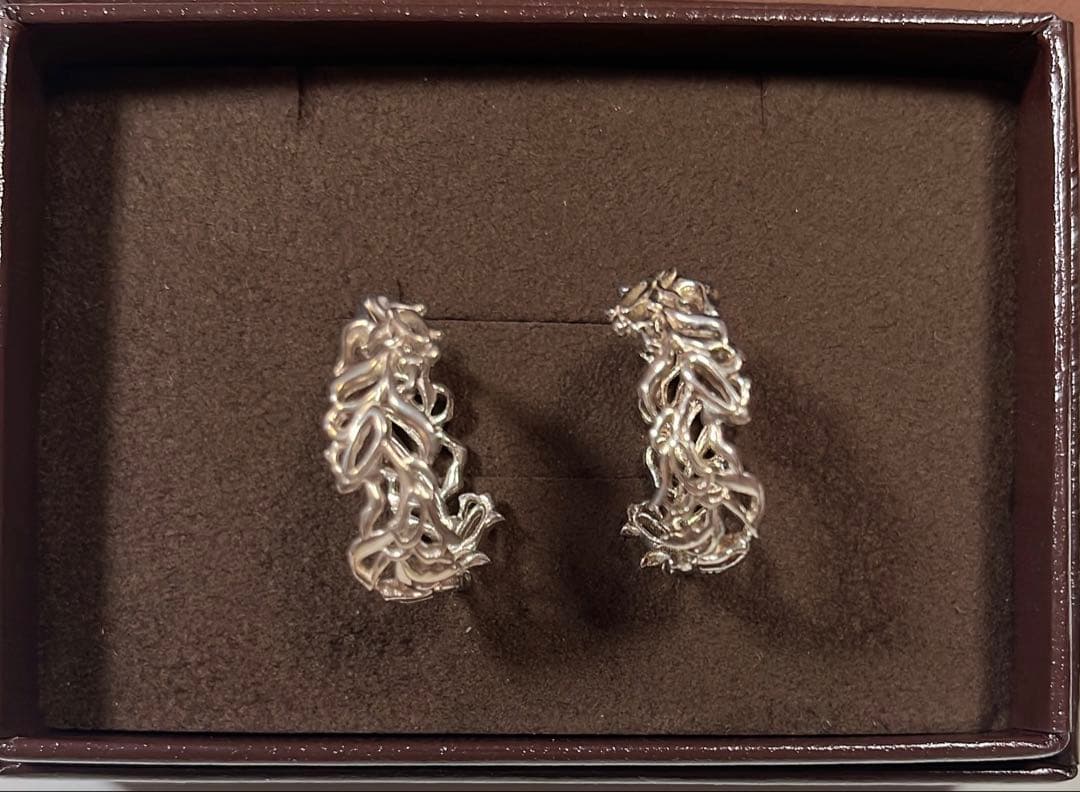 agete 透かし　ピアス