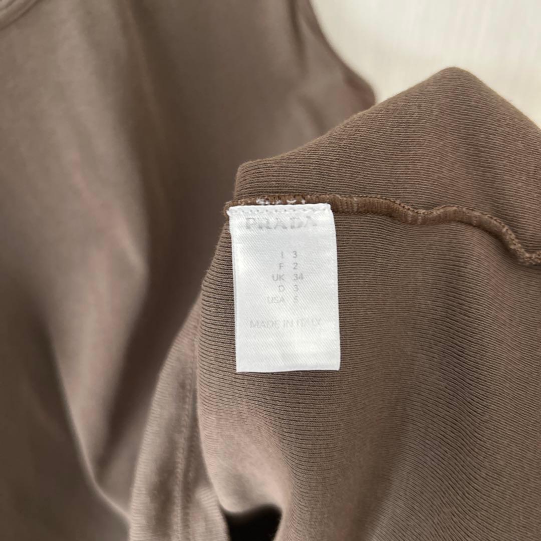 プラダ　Prada タンクトップ　ノースリーブ