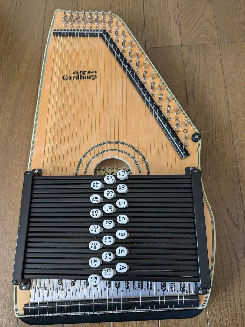 アリア　クロマハープAH-210S 中古品