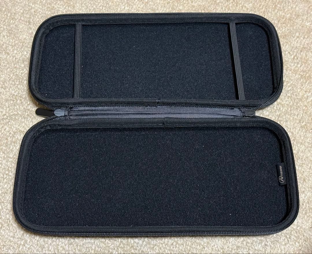 Nintendo Switch 一式 + SDカード、本体保管ケース