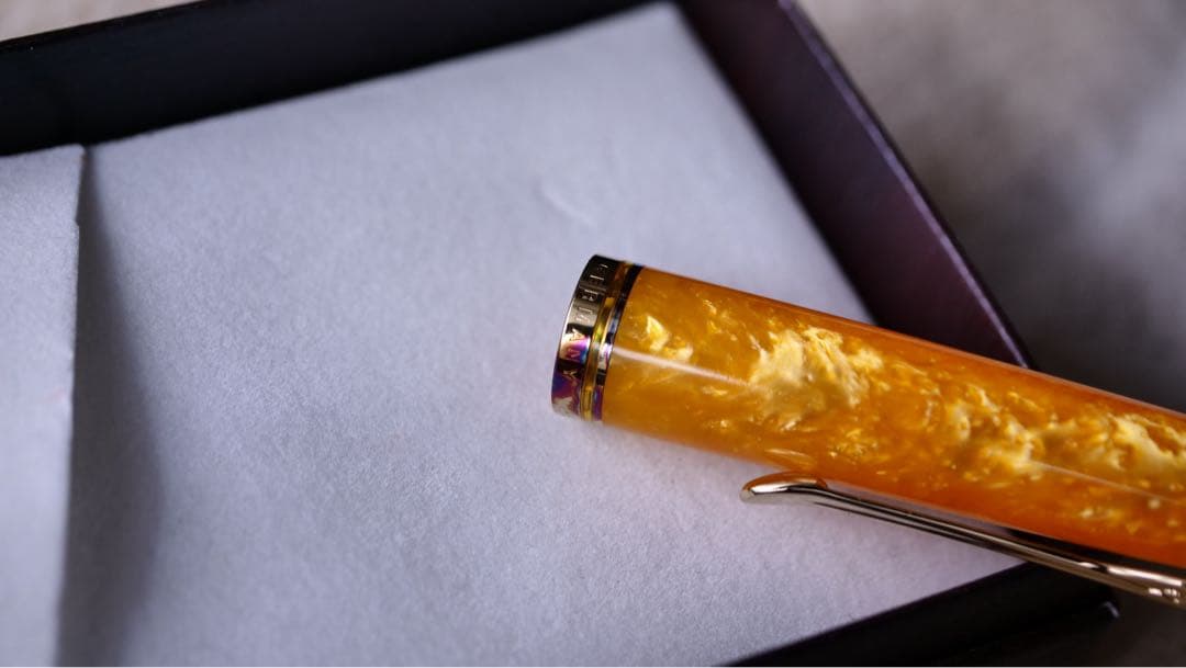 Pelikan スーべレーンM600 Vibrant Orange EF 極細