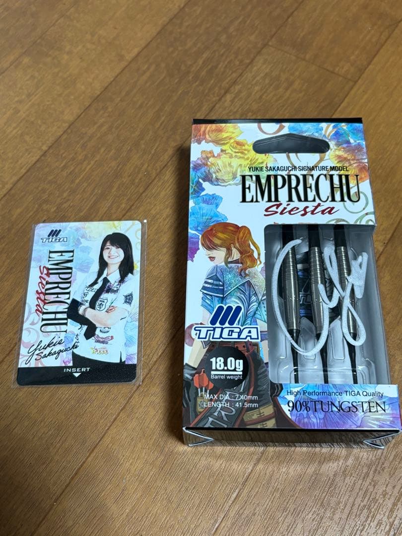 ダーツ祭限定バレル＆ライブカードセット　坂口優希恵