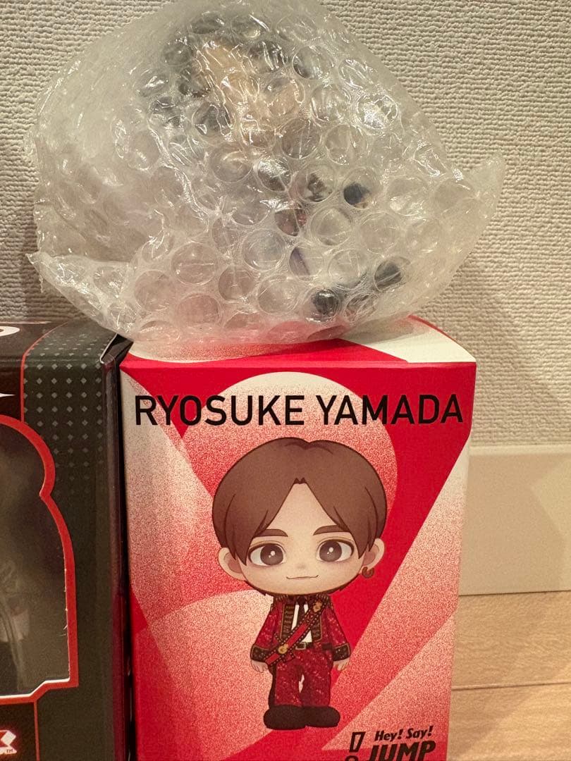 山田涼介　フィギュア.ベアブリックセット