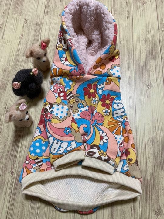 犬服  ラグランフード付き(Ｌ)   ꒡̈⃝Lily꒡̈⃝ハンドメイド