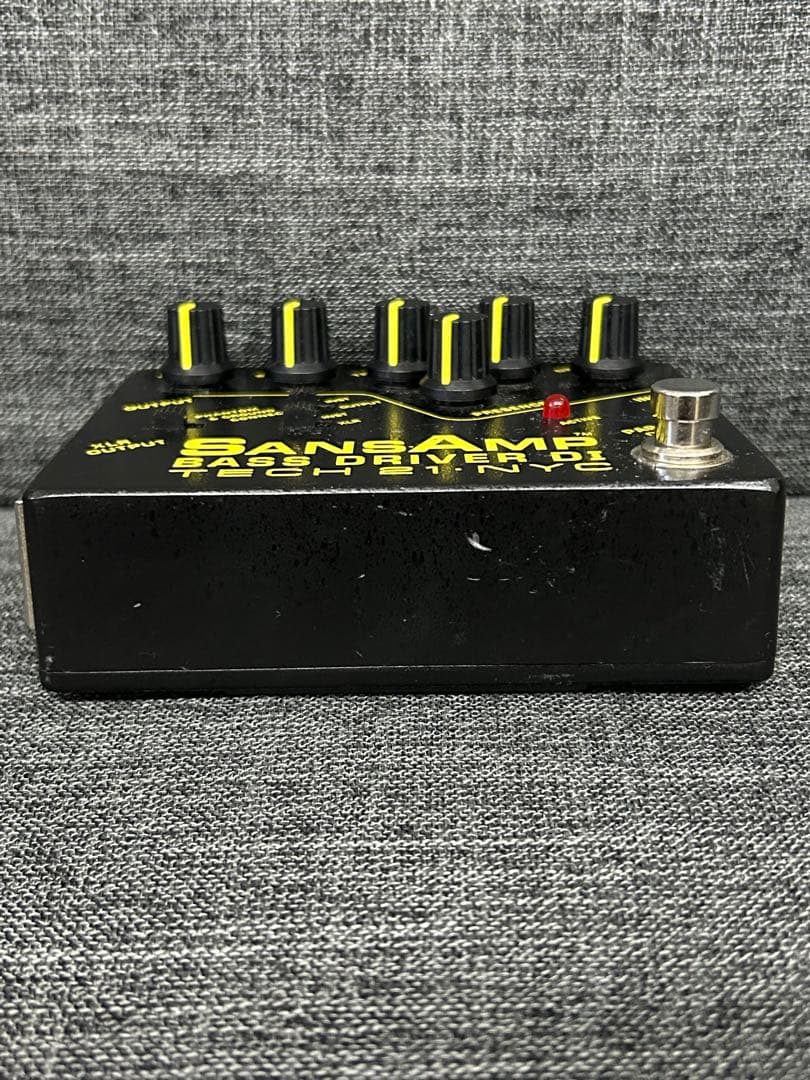 ベース TECH21 SANS AMP BASS D DI