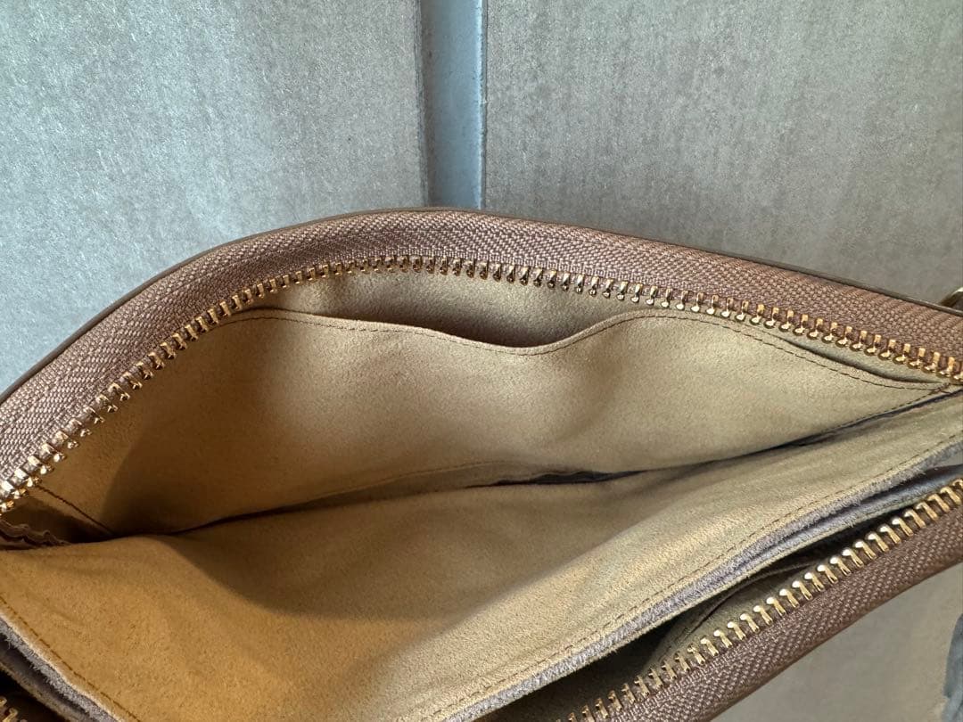 ★あかゆうママ★ATAO お財布バッグ★オフィスブーブー★エルトープ