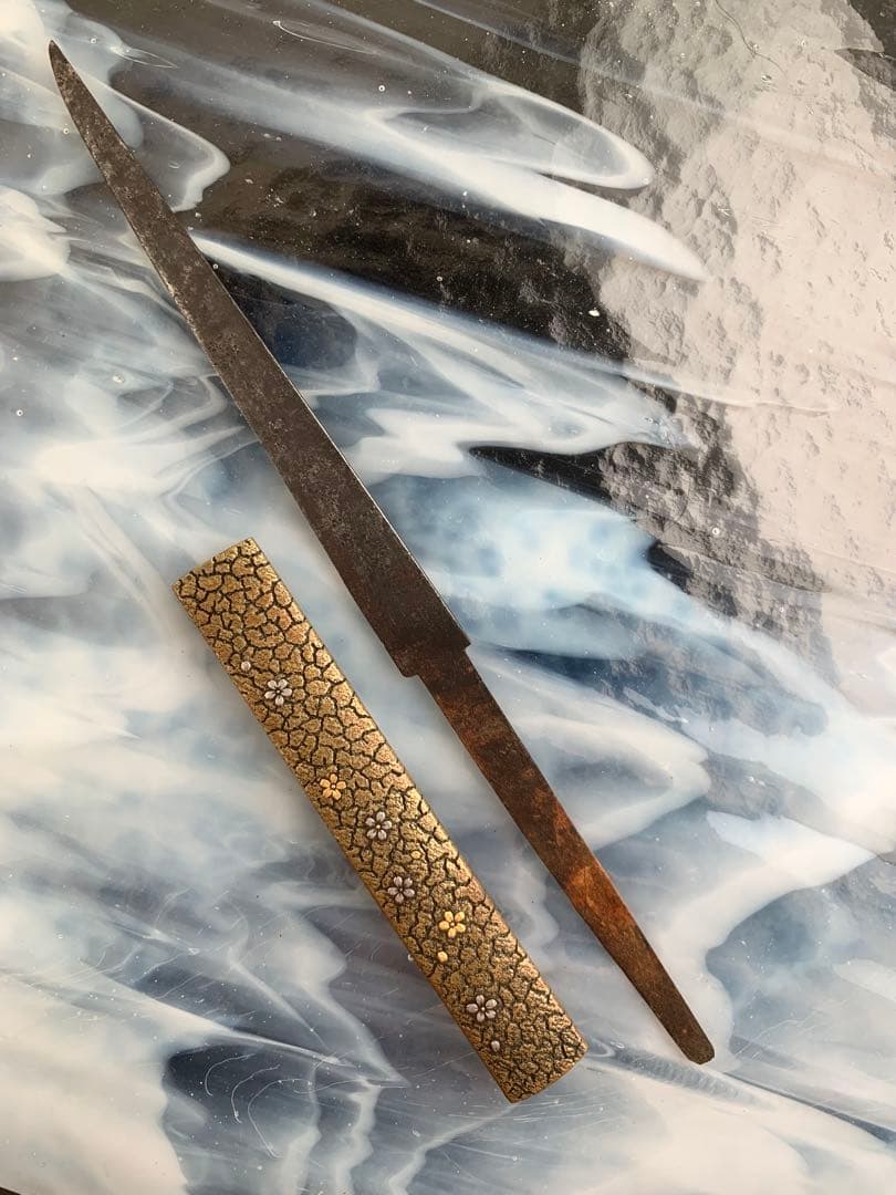 小柄　桜花弁図小袋　刀装具（15cm以下の合法サイズ）