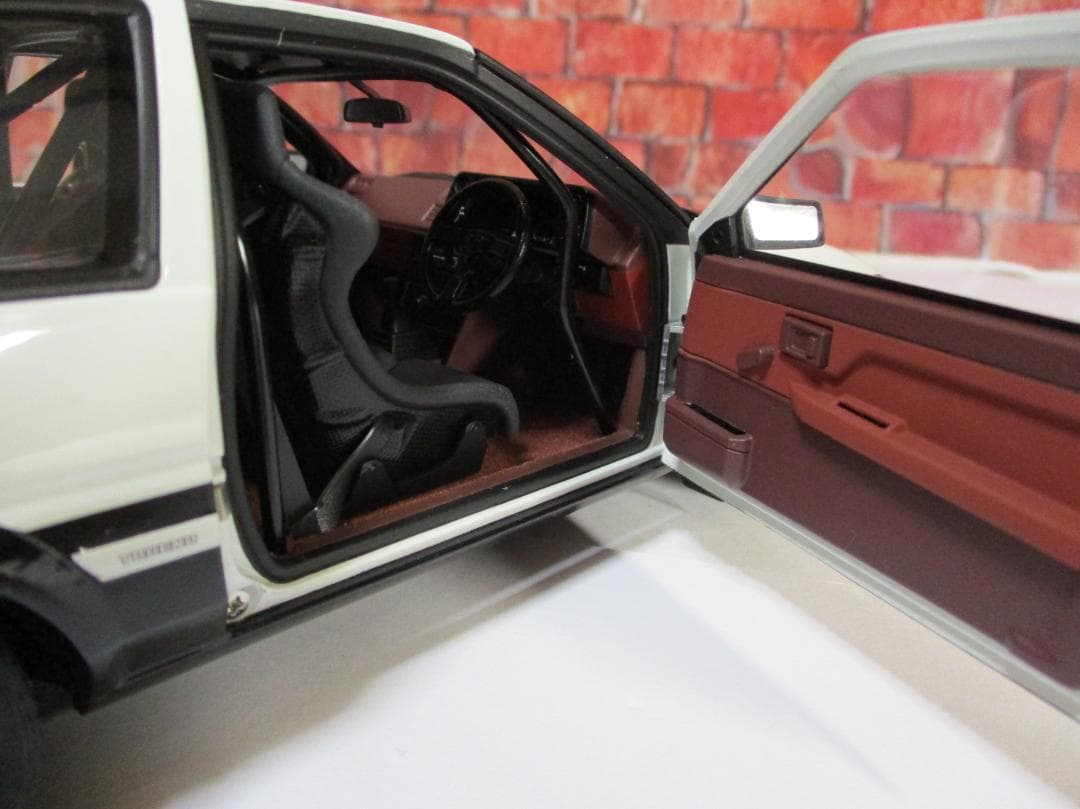 オートアート　スプリンター トレノ プロジェクトD　ファイナルバージョン