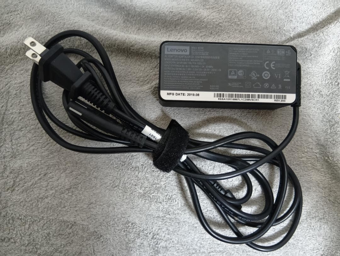 ThinkPad X390／メモリ8GB／ i5-8365U／SSD256GB