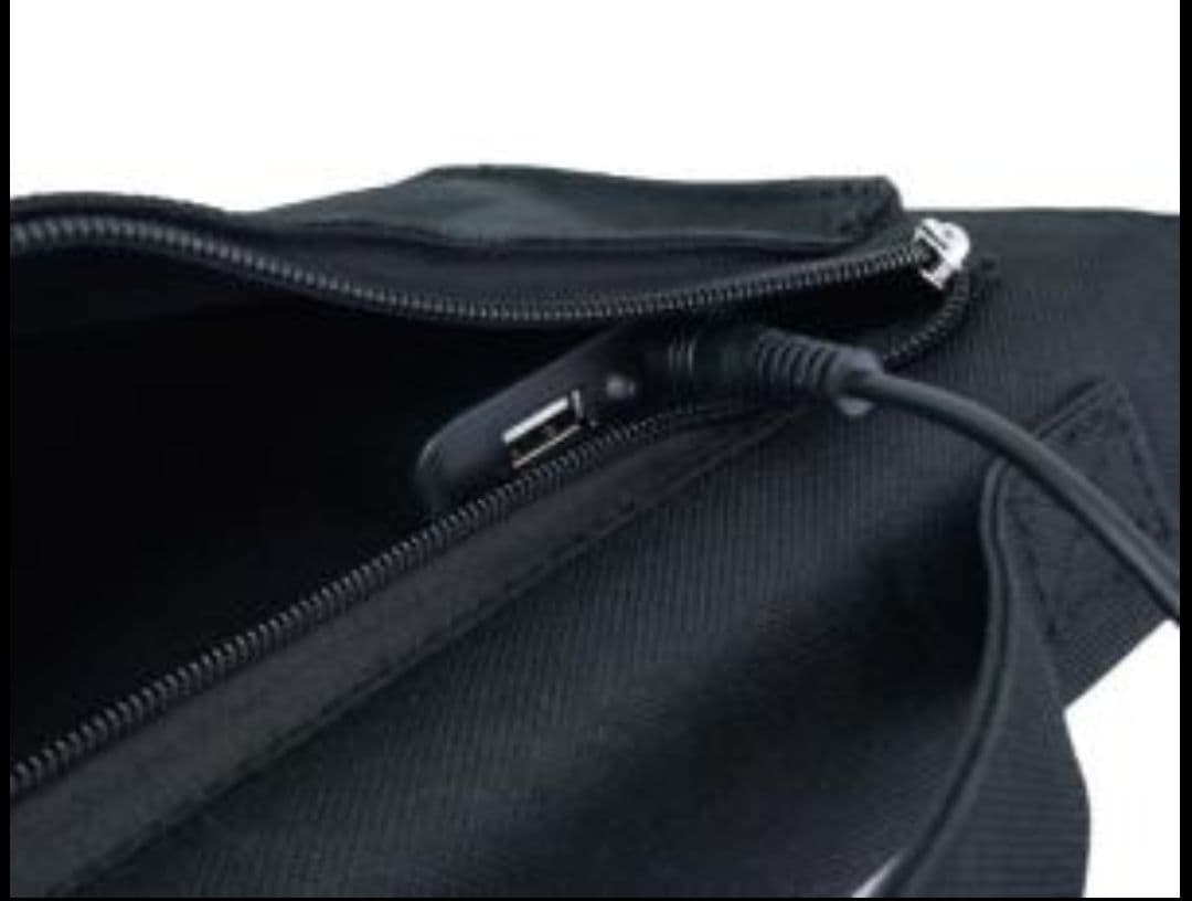 8 ソーラーパネル 防水撥水 60W 約1.4kg 急速充電 折り畳み式