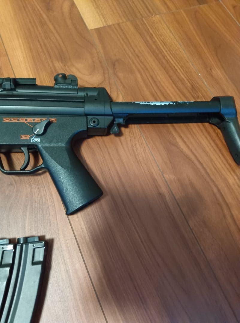 東京マルイ　電動ガン　MP5 スタンダード