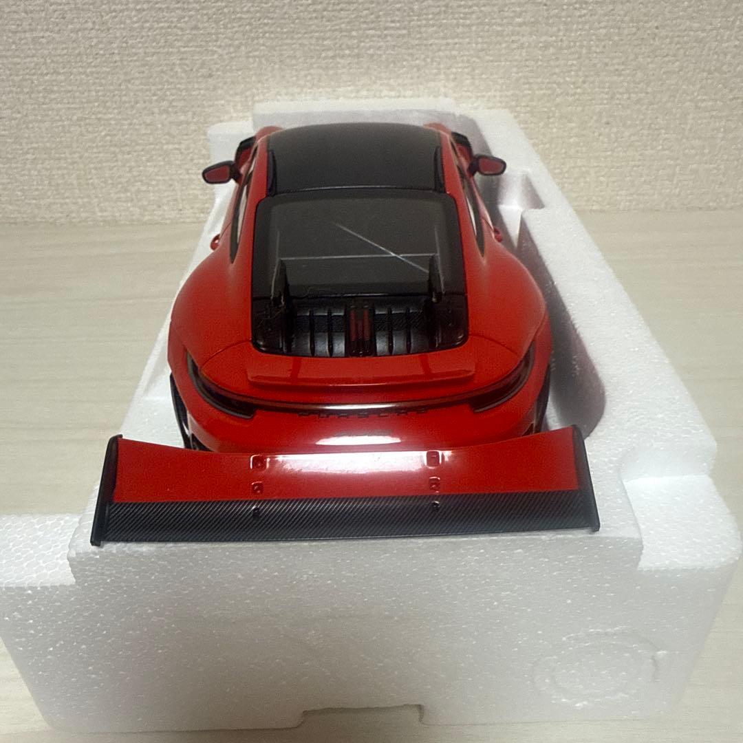 ノレブ 1/18 ポルシェ 992 GT3 RS ヴァイザッハ