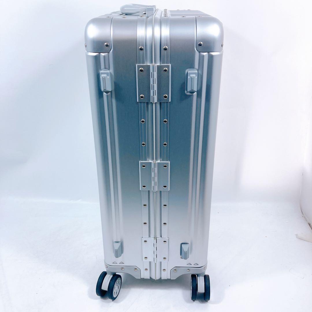 非売品 メルセデスベンツ オリジナル アルミ キャリーケース 65L