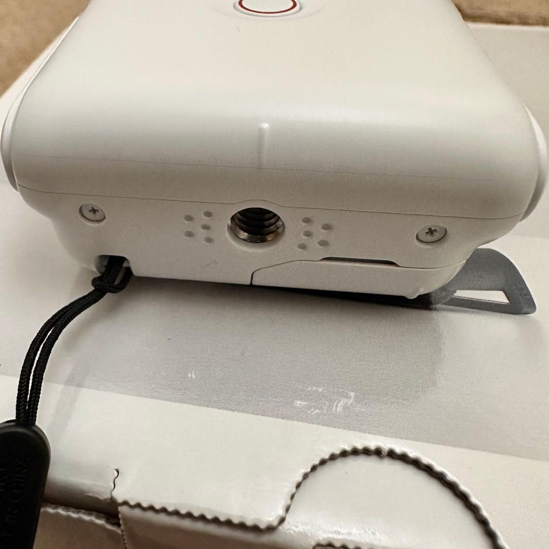 【美品】Canon (キヤノン) PowerShot V10 ホワイト