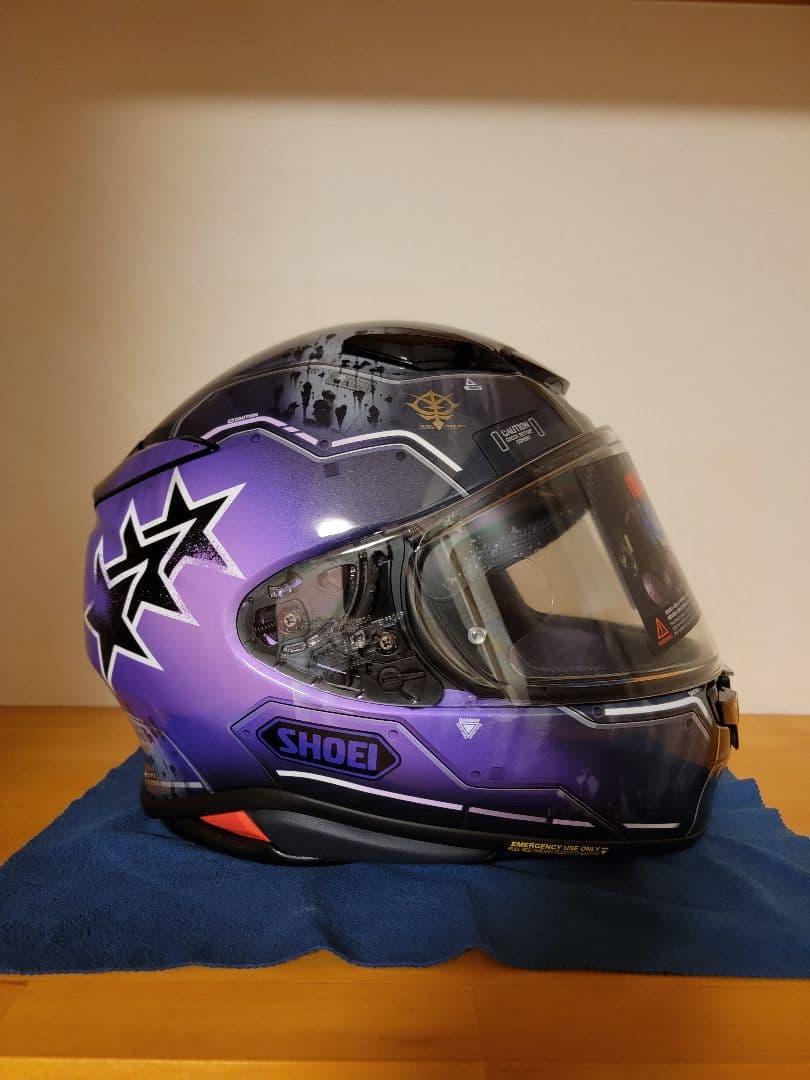 SHOEI Z-8ZEONIC MS-06R-1A 高機動型ザクII黒い三連星