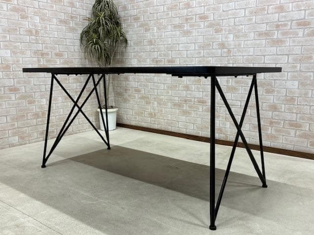 ダイニングテーブル　オーク　レトロ　カフェ風　新品