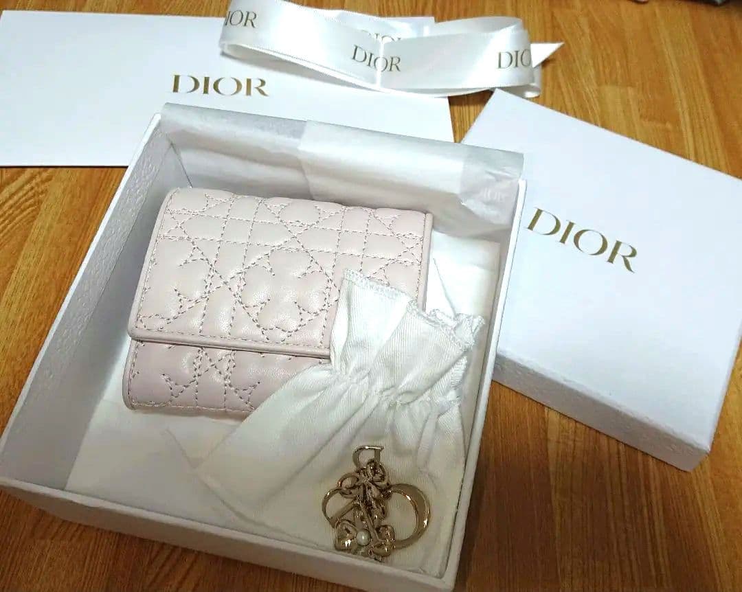 DIOR 【日本限定】 Lady Dior Lotus ウォレット