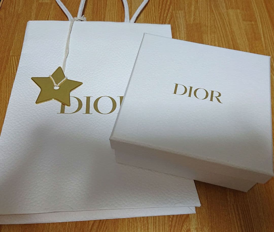 DIOR 【日本限定】 Lady Dior Lotus ウォレット