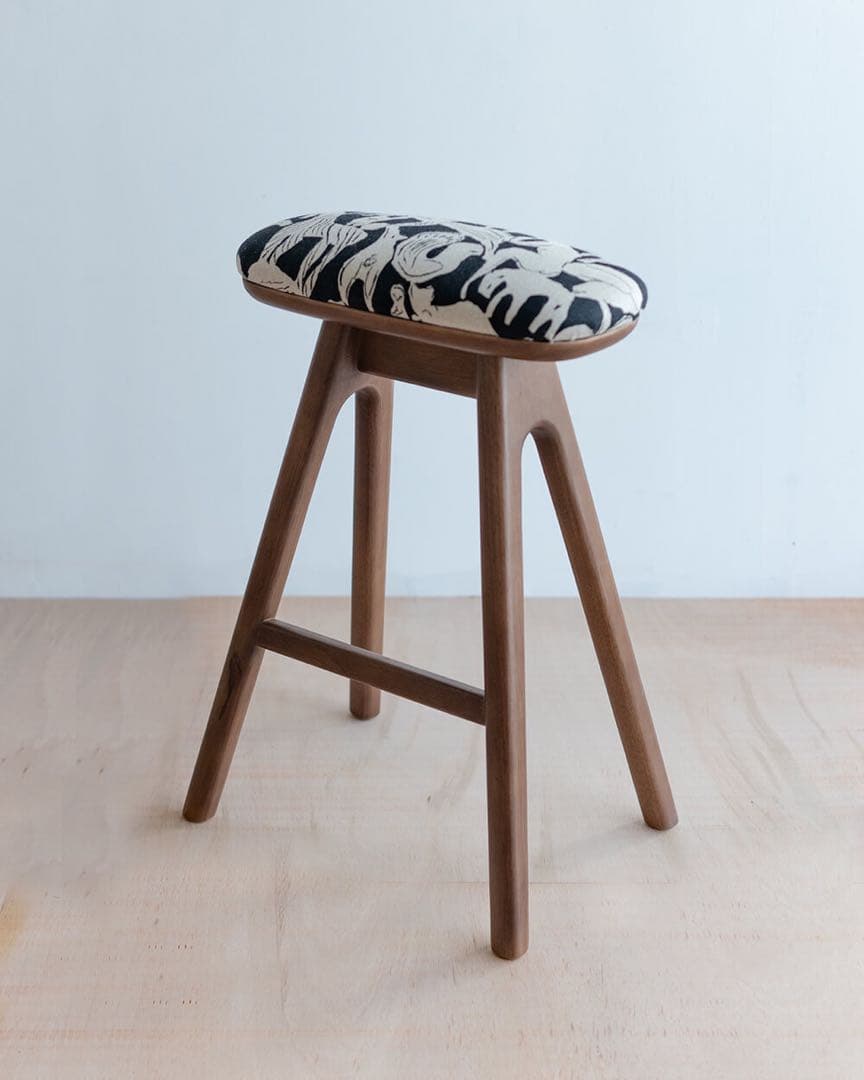 キッチンスツールBR(H630)× ミナペルホネンlife puzzle BK