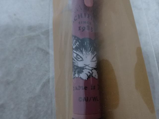 新品　３色ボールペン　うでぐみ　ピンク　赤　青　黒　わちふぃーるど　ダヤン　猫