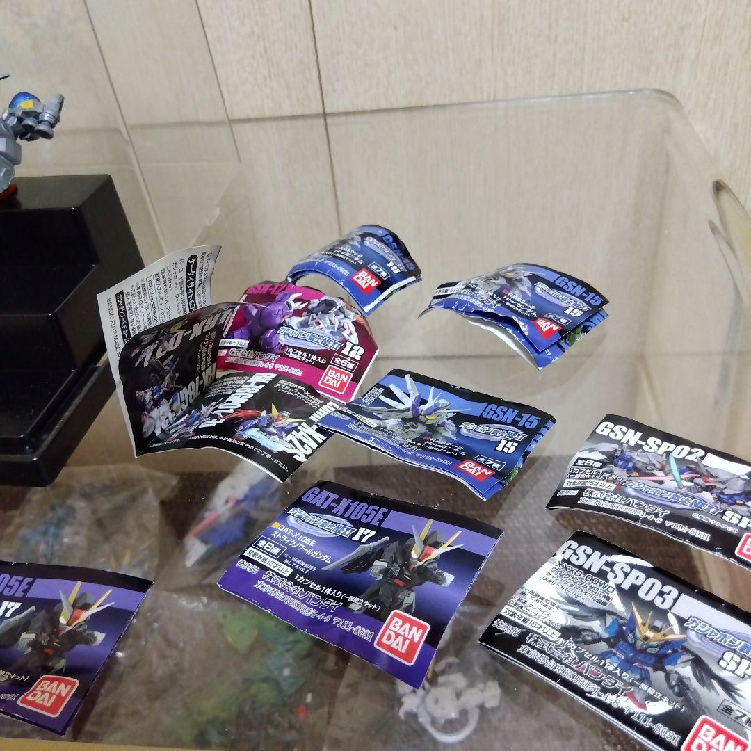 HGガチャポン戦士ガンダム