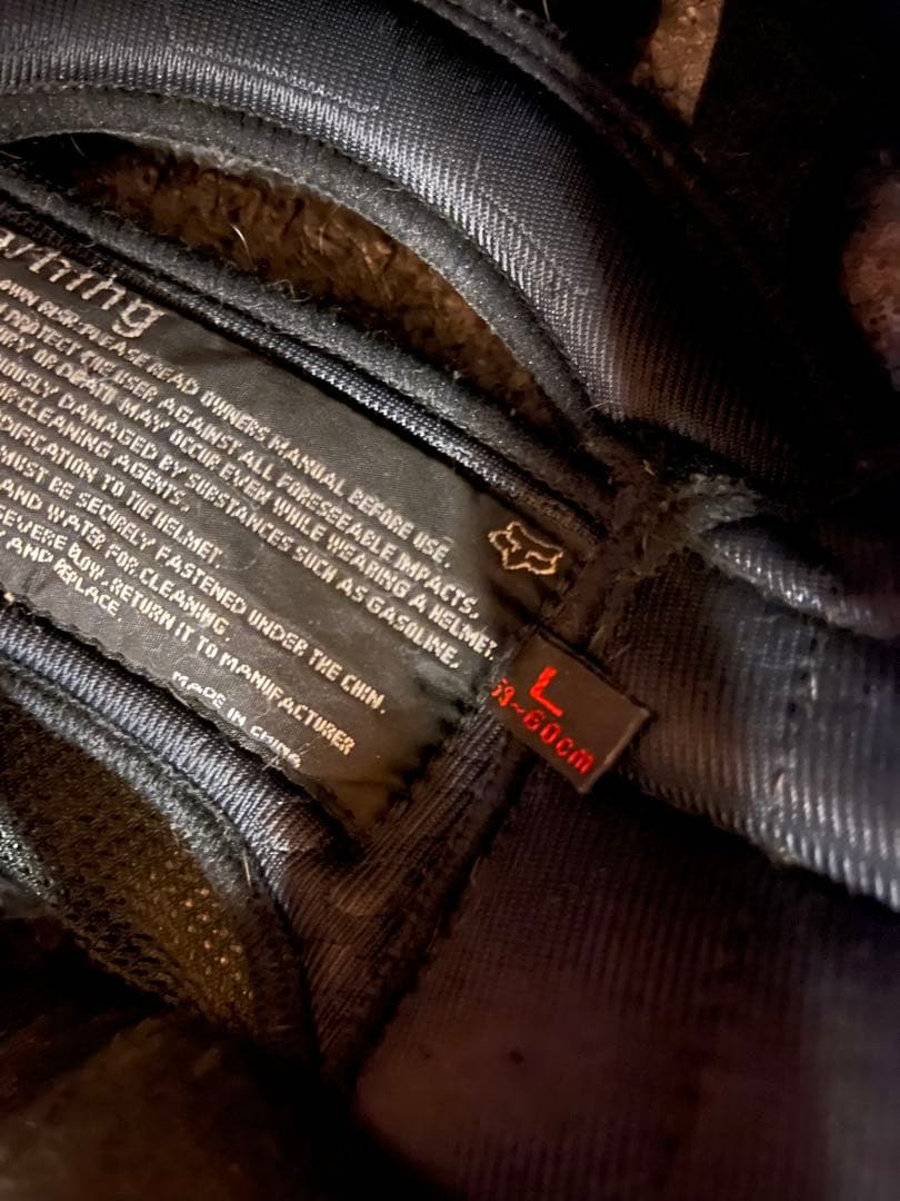 FOX V3 パイロット　オフロード　ヘルメット