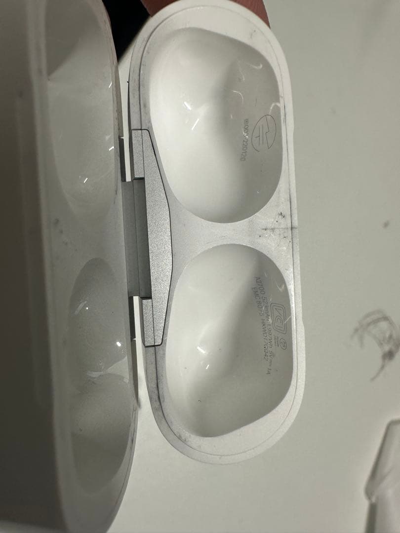 AirPods Pro 第2世代 ホワイト 充電ケース付き 純正品