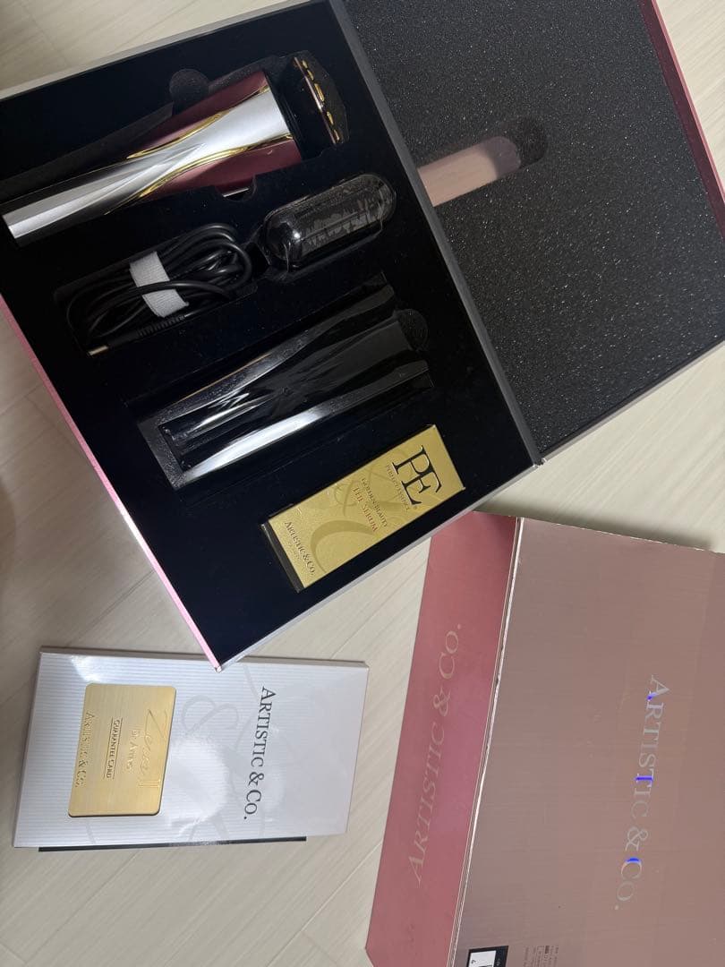 マッサージジェル付き　美顔器　ドクターアリーヴォ　ゼウスⅡ アテナローズ