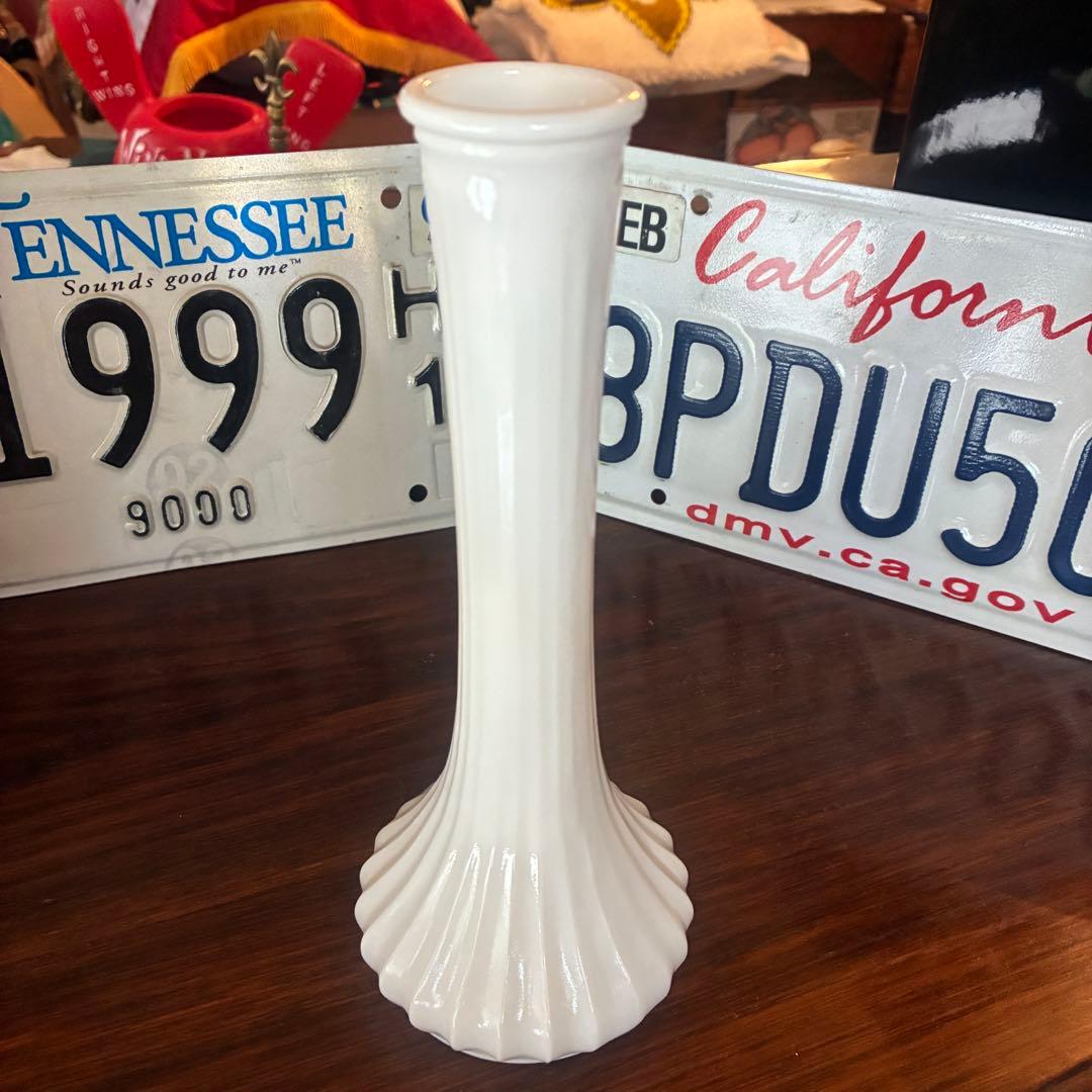 貴重！60's〜70's アメリカアンティーク　ミルクガラス花瓶 インテリア雑貨