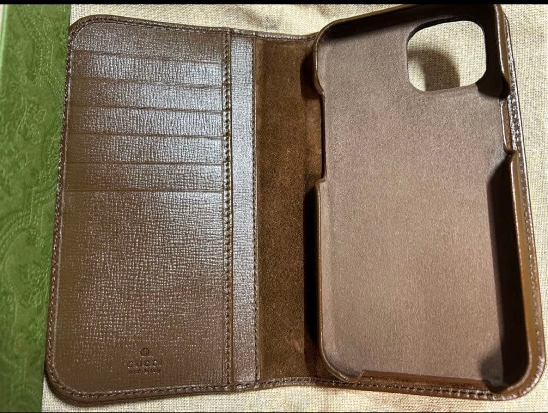 【新品・未使用】GUCCI iPhone ケース14・15