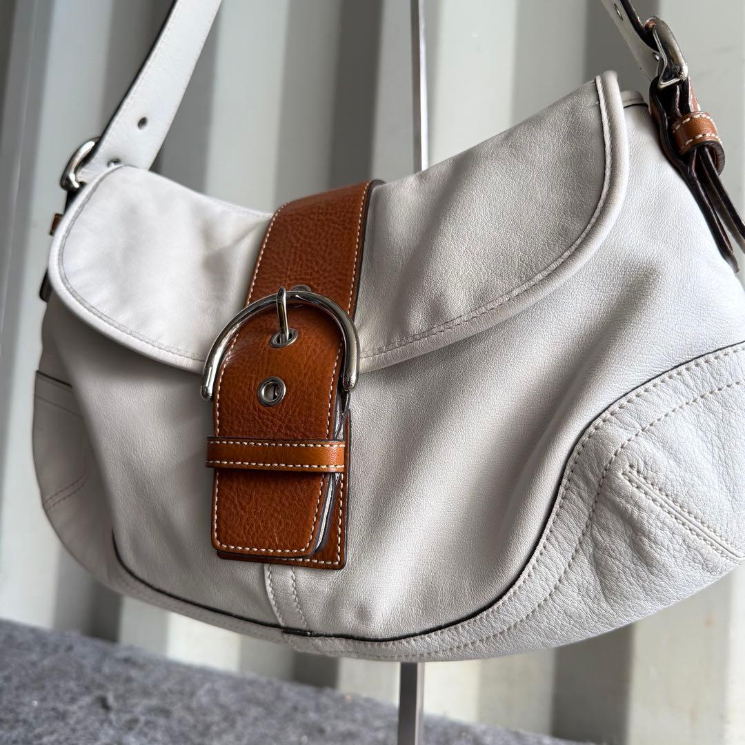 K67希少色✨ コーチ ソーホー ワンショルダー ホーボー シグネチャー