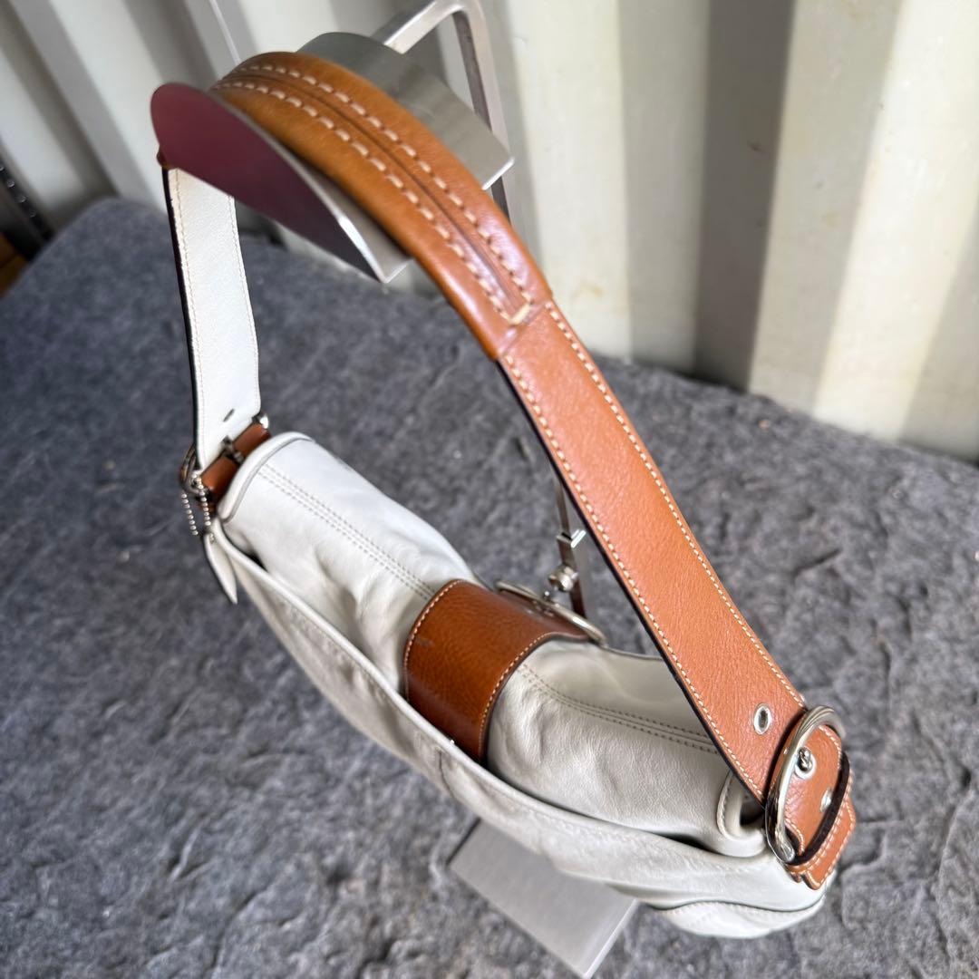 K67希少色✨ コーチ ソーホー ワンショルダー ホーボー シグネチャー