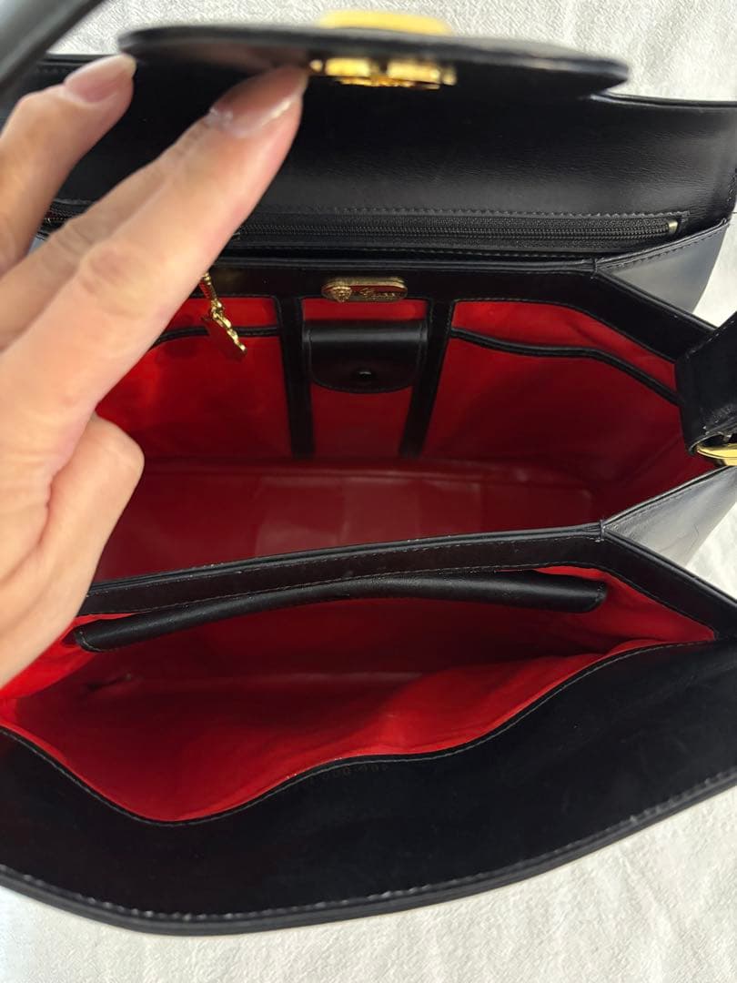 GUCCI Gフレーム ハンドバッグ 黒