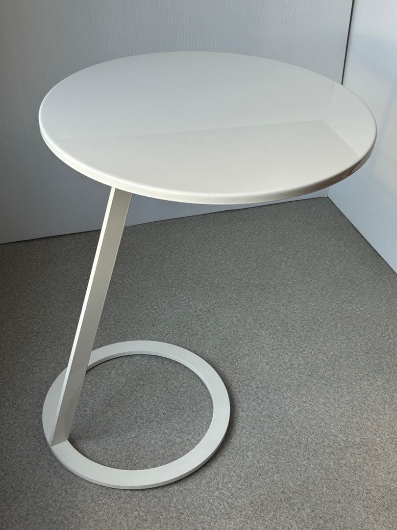 リーンロゼ GOOD MORNING サイドテーブルligne roset 白