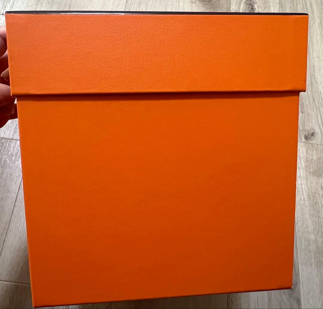 HERMES エルメス　箱　オレンジボックス　ピコタンpm 18