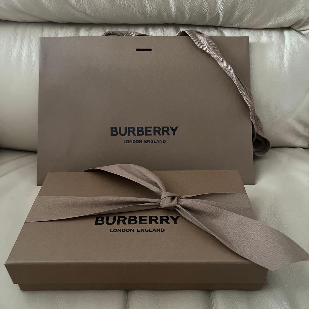 【新品未使用】カシミヤ手袋　S/M ショッパー　箱タグ付き