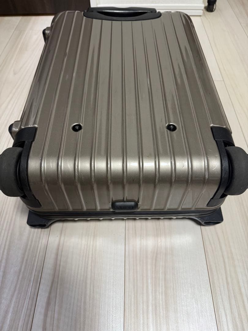 RIMOWA サルサ 35L 2輪 機内持ちサイズ