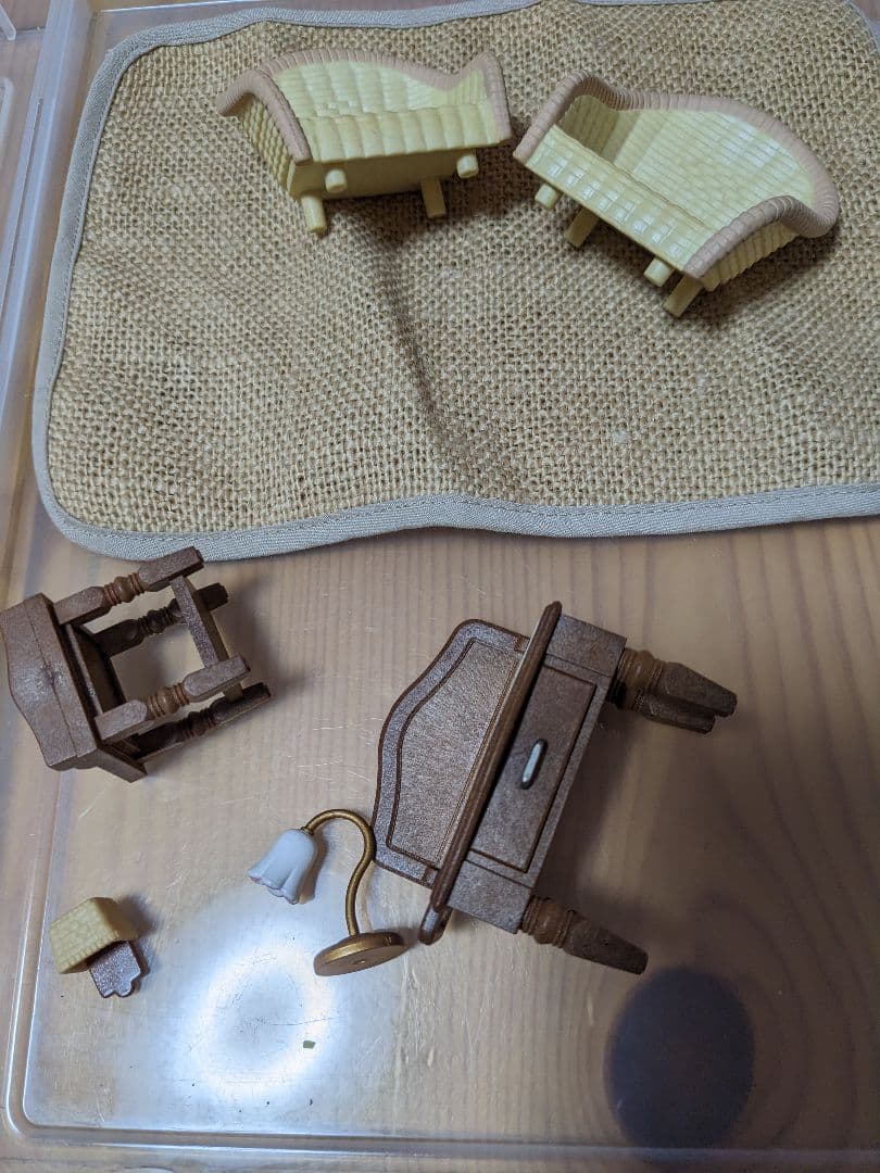 シルバニア　リビングルーム　小物　椅子　テーブル　アーバンハウス　パーツ