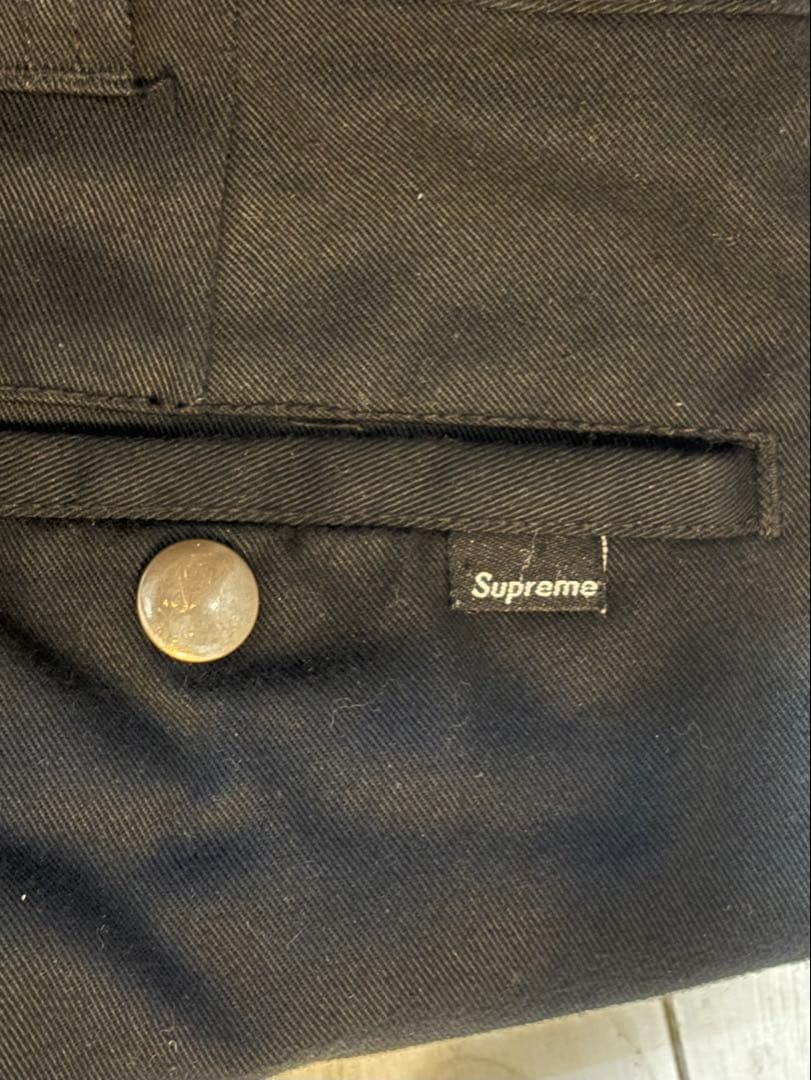 supreme ブラック チノパン