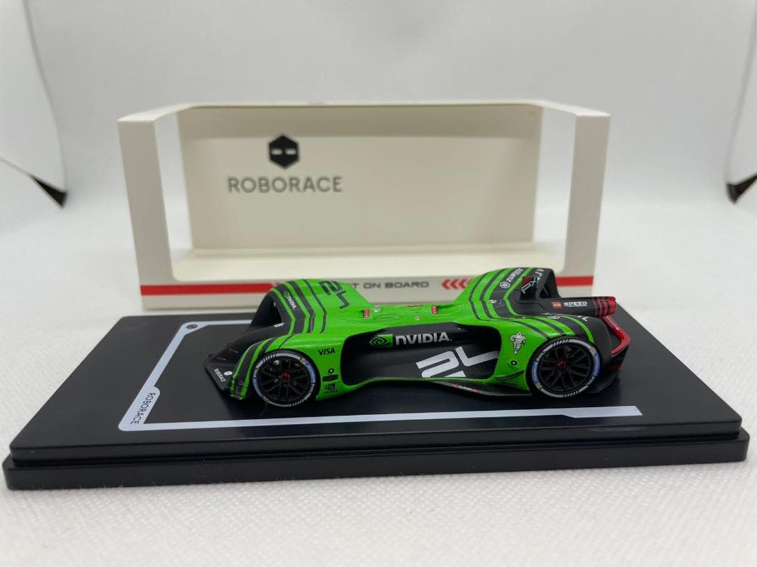 ミニカー 405-135 ROBORACE 1/43 ROBOT ON BOARD