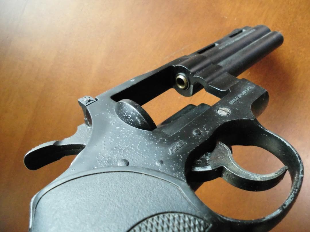 東京マルイ コルトパイソン4インチ　プラスチック製