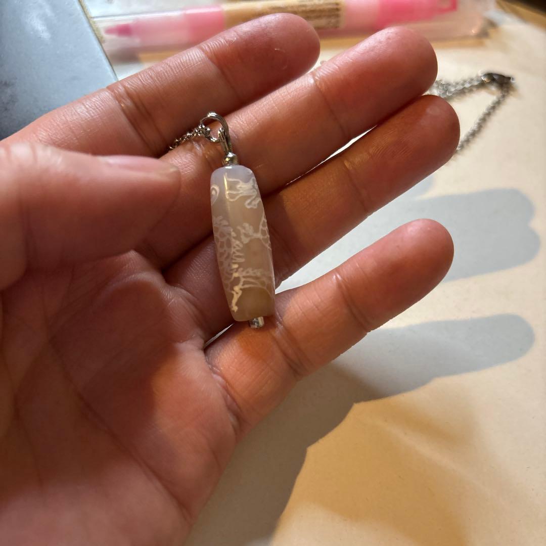 悪いことがなくなってきてる！天珠を一つは持ちたい！綺麗な白龍白天珠さま！綺麗！