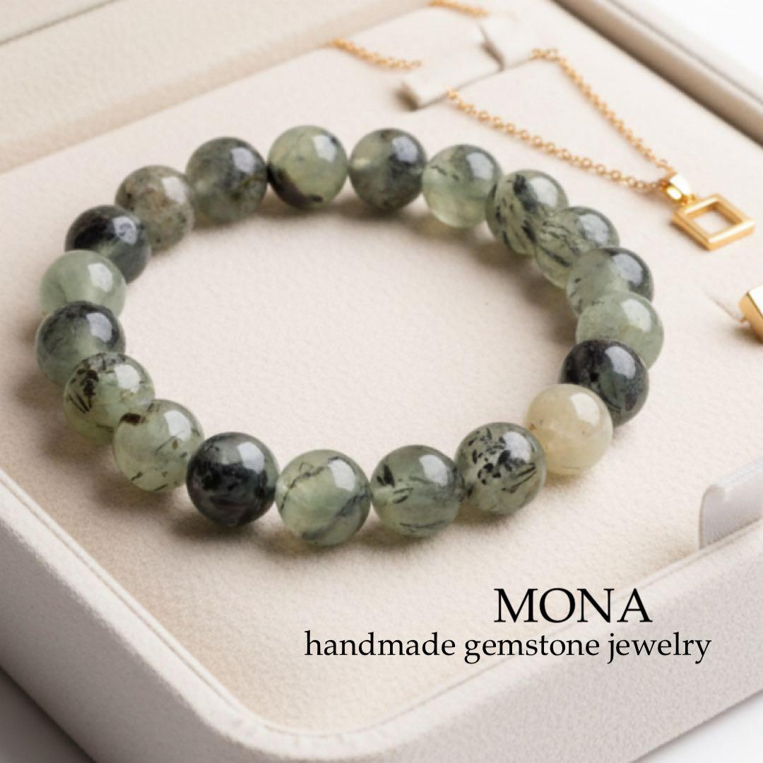 【Chikarin】天然水晶のバタフライモチーフネックレストップ