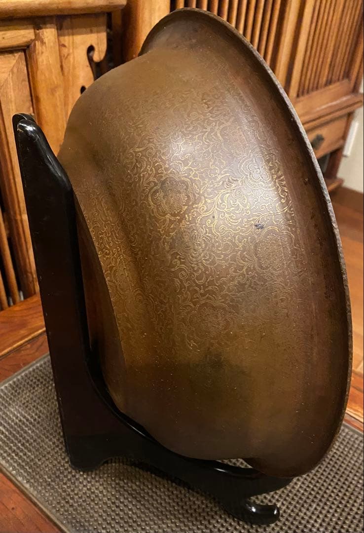 中国　清代　黄青銅　装飾洗面器　鑑賞スタンド付 ・ヴィンテージ レア