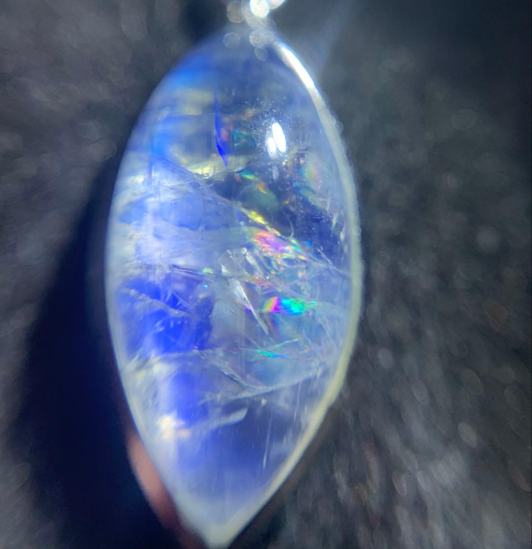 ⭐️eye様⭐️ 《ハイグレード》ホワイトラブラドライト　ペンダントトップ